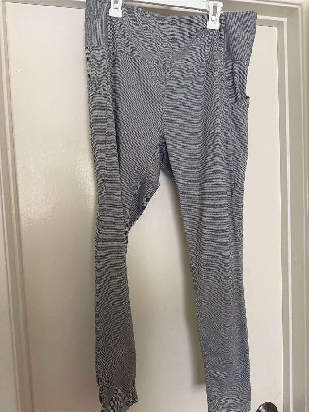Danskin black and white stripped High-Waist Leggings with Side Pocket